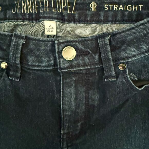 Jennifer Lopez Blue Straight Jeans with Timeless Appeal - Picture 3 of 6